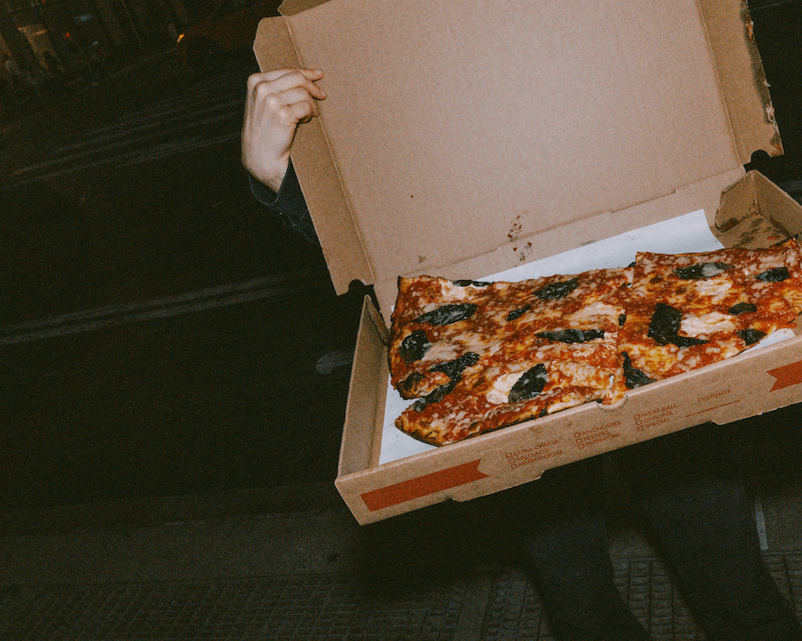 PIZZA & PLAYS: Chloë Lawrence-Taylor
