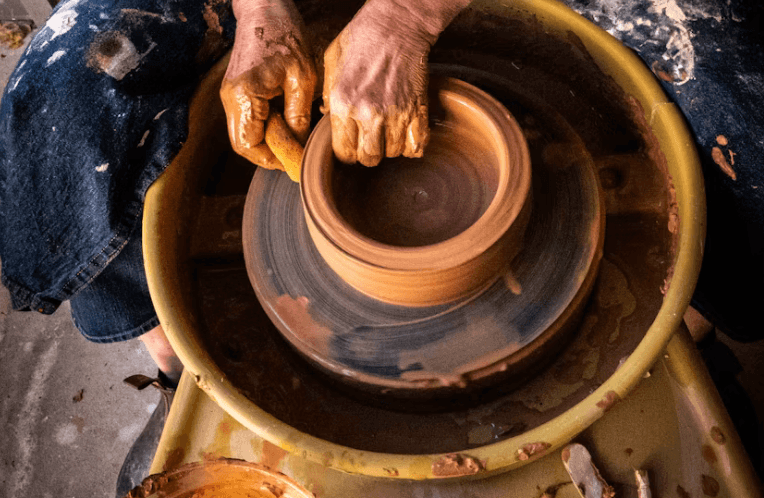 WHEEL THROWING TASTER SESSION @ St Leonards Ceramics Studio