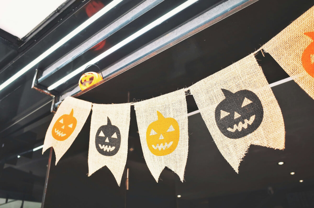 The Others’ Market – SAMHAIN EDITION
